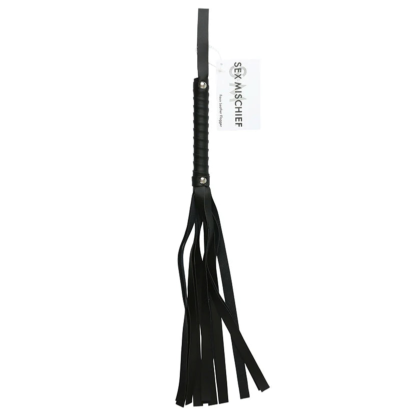Amour Luxe – 24" Leather Flogger